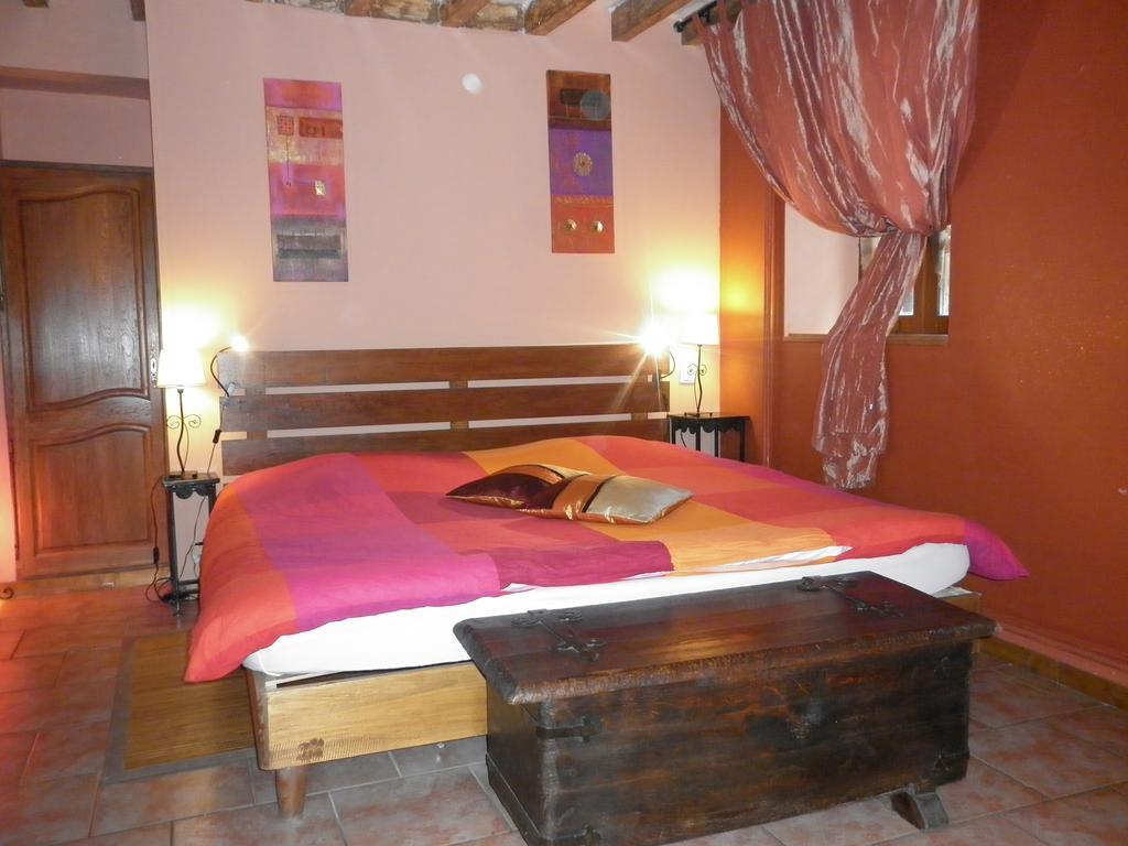 La Chartreuse Hotel Poilly-sur-Tholon Eksteriør billede
